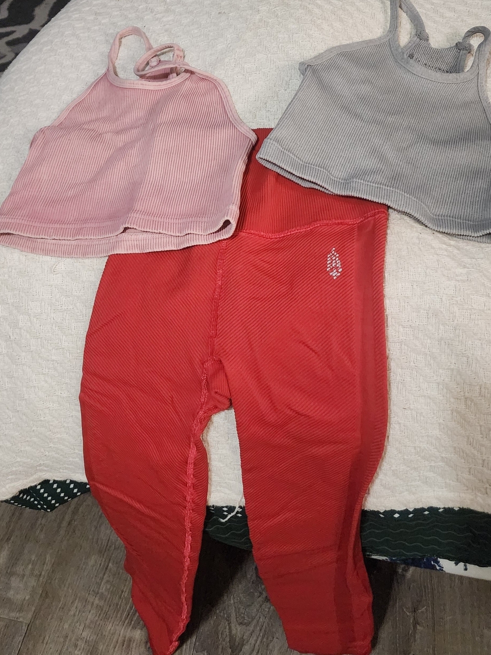 Free People Red Ribbed Leggings with Pink & Gray Ribbed Tanks(3) Sz XSM